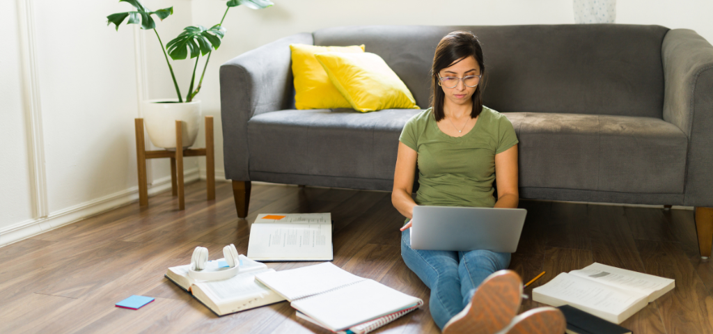 4 Reasons to Start Your College Essay This Week